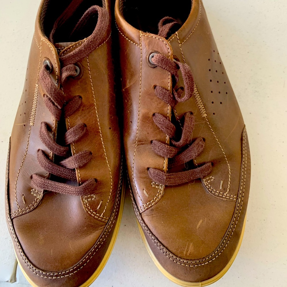 Ecco lace ups